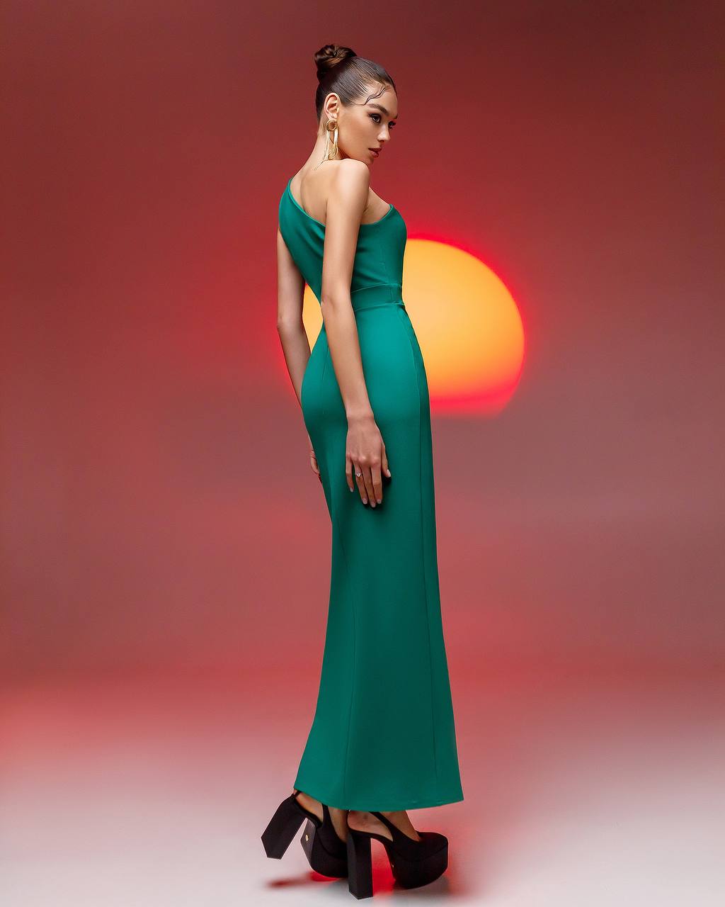 Elegant One Shoulder Bandage Knitwear Dress with Side Slit in Green