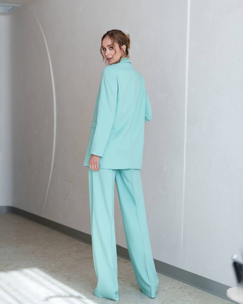 Elegant Polished Tiar and Lux Fabric Women's Suit in Tiffany Blue