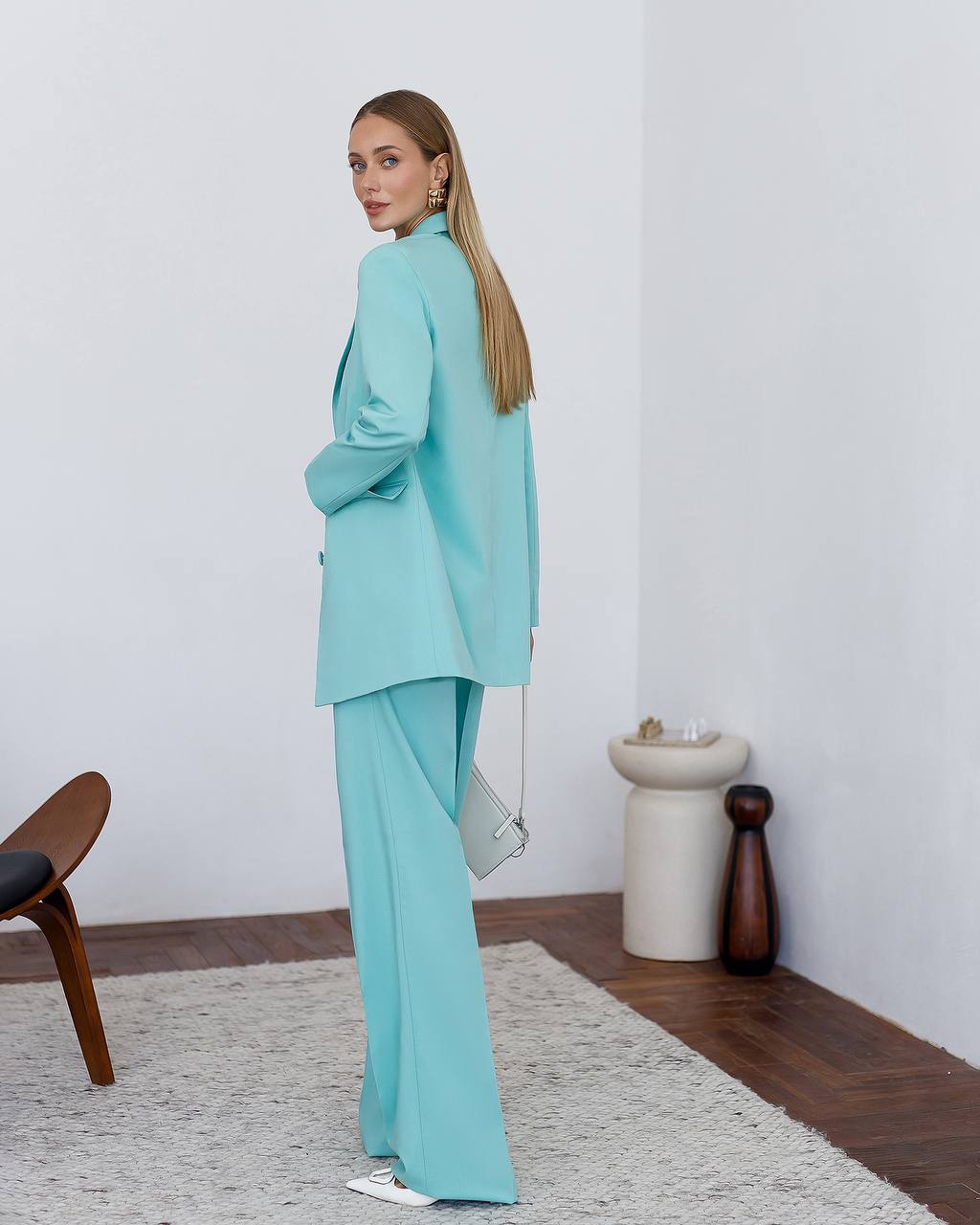 Elegant Polished Tiar and Lux Fabric Women's Suit in Tiffany Blue