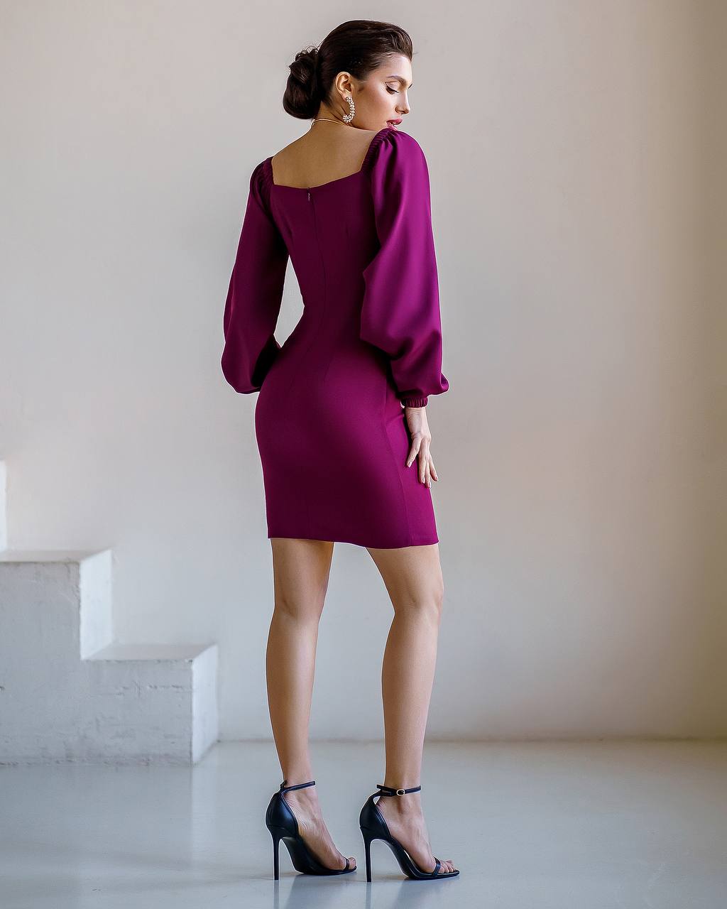 Elegant Burgundy Mini Dress with Puff Sleeves