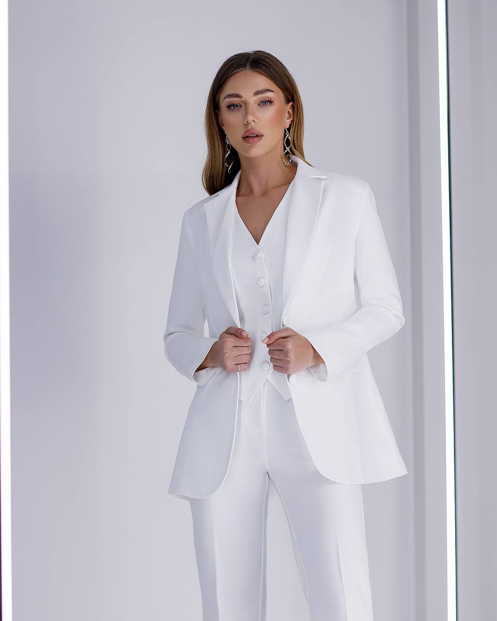 Womens Three-Piece Suit with Vest Diagonal Suit Crepe