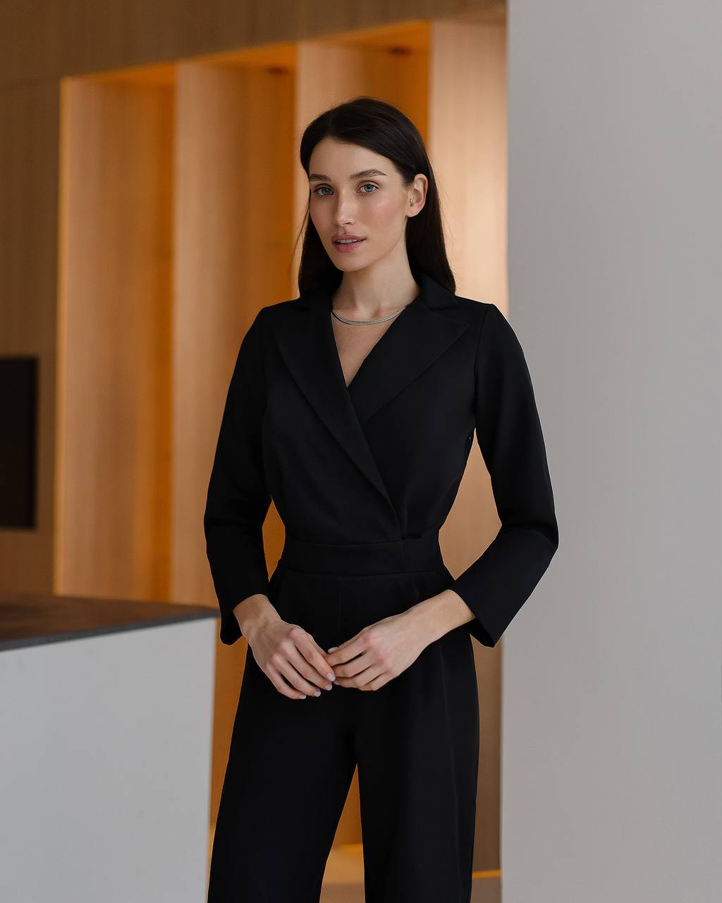 Elegant Black Jumpsuit for Women in Suit Diagonal Crepe Fabric