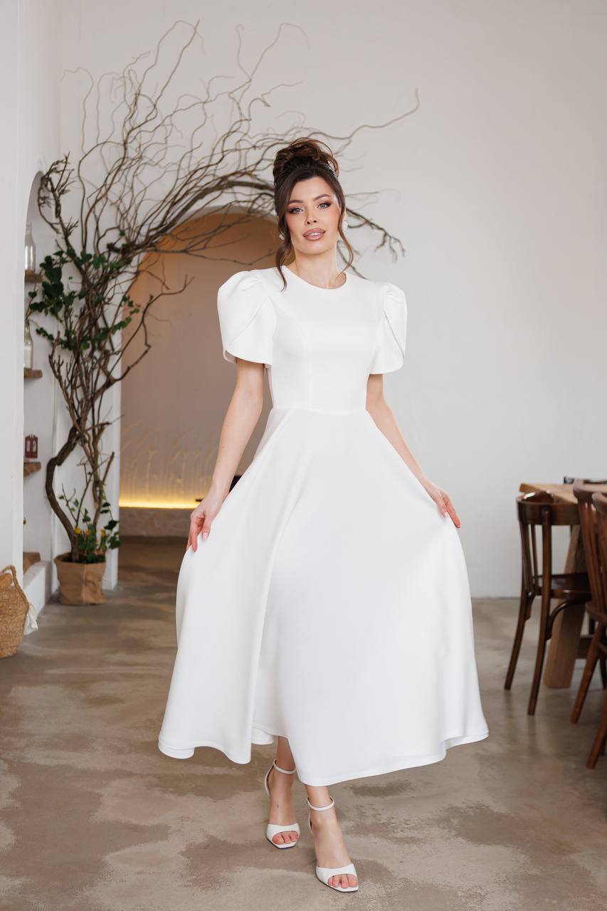 Elegant White Dress with Puff Sleeves for Women