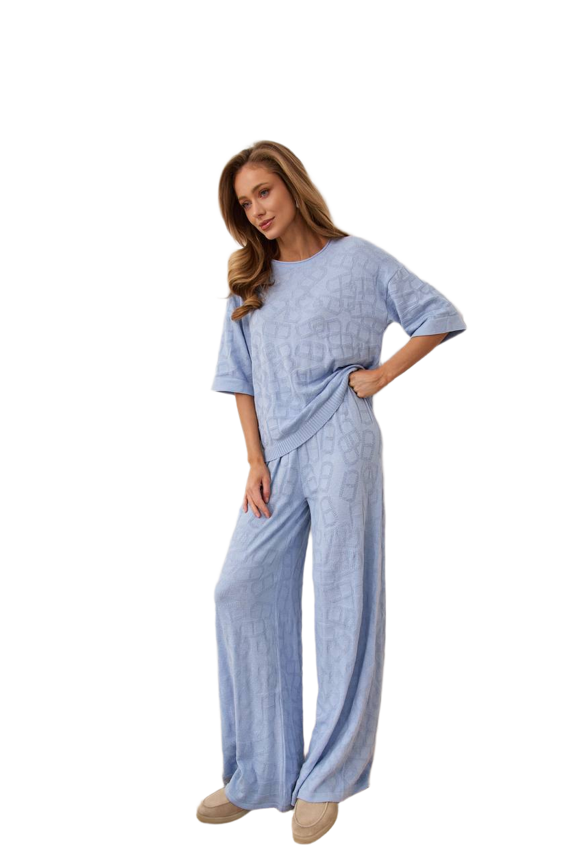 Lux Quality Womens Two-Piece Light Blue Relaxed Fit Suit