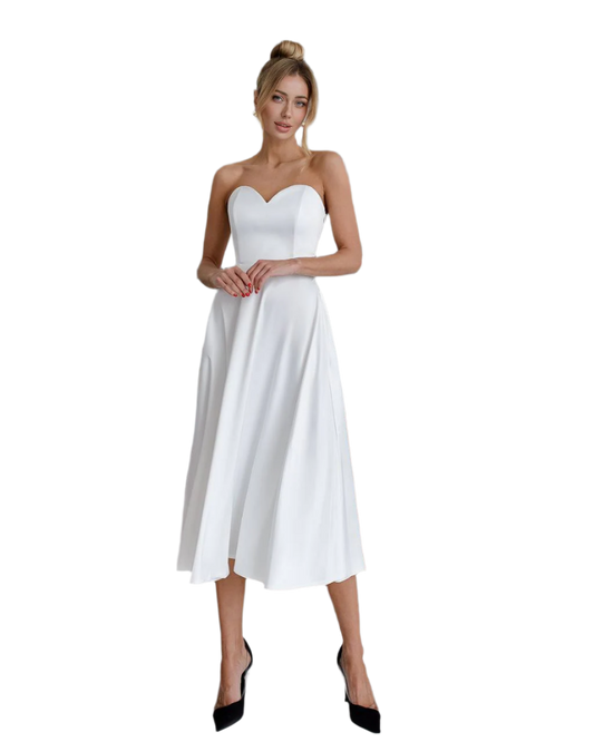 Elegant White Satin Dress for Special Occasions with Corset and Flared Skirt