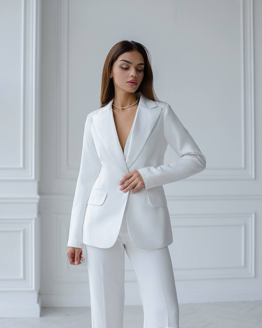 Womens Premium Diagonal Crepe Suit with Satin Collar in White