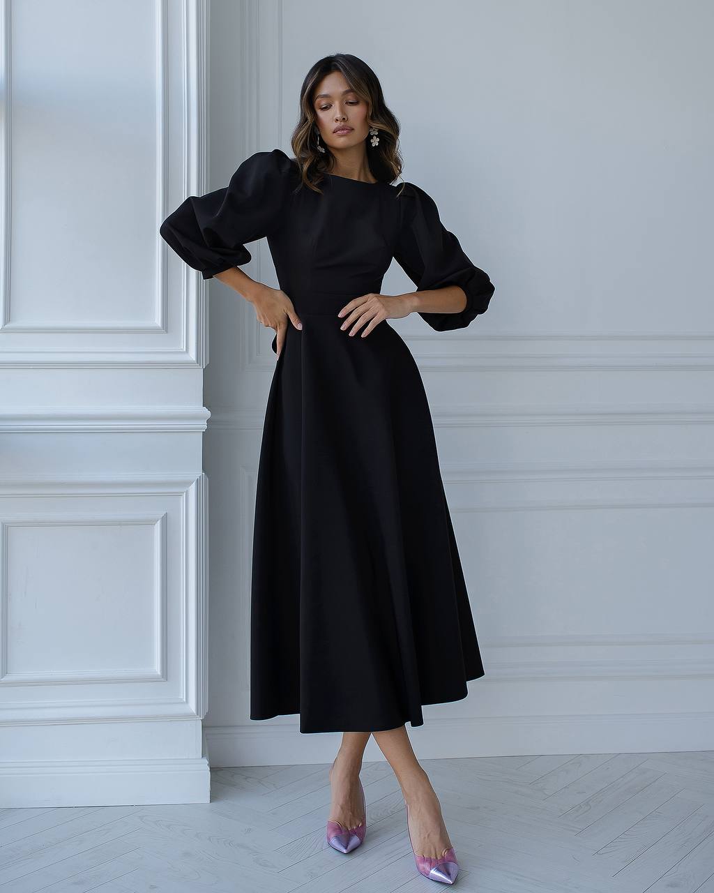 Elegant Midi Dress with Puff Sleeves and Cutout Back in Black