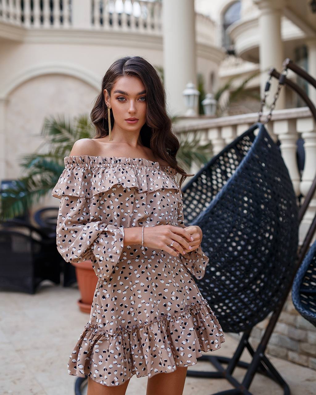 Chic Off-Shoulder Floral Dress in Soft Fabric for Stylish Occasions