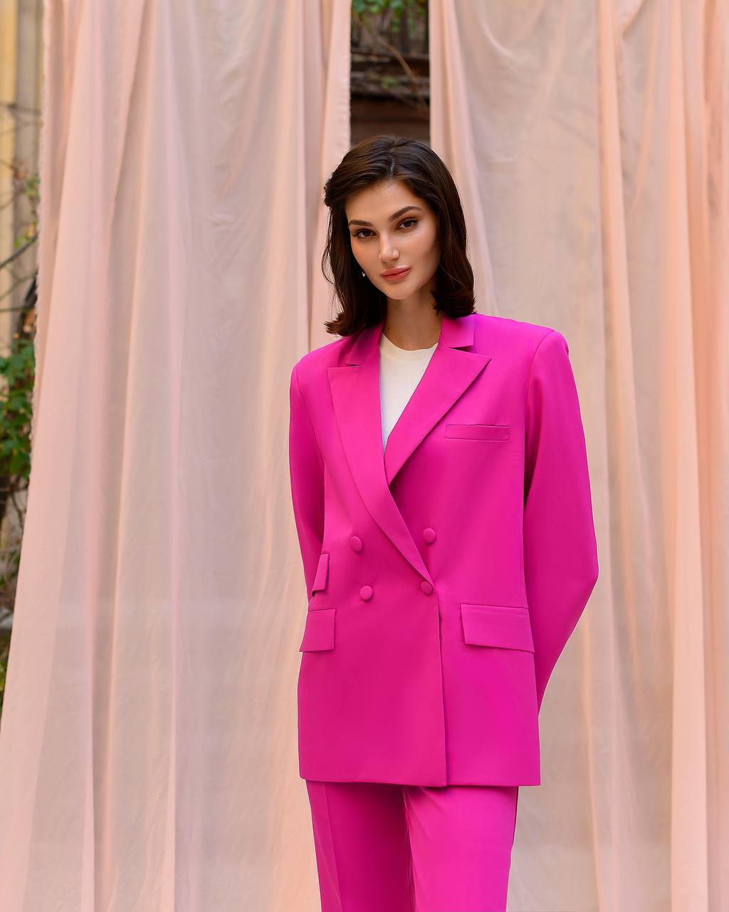 Luxury Diagonal Crepe Women's Suit in Violet with Tailored Jacket and Pants