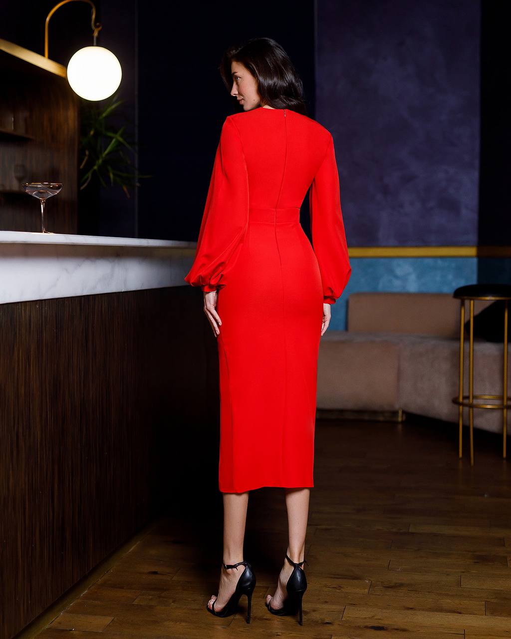 Elegant Red Midi Dress with Square Neck and Balloon Sleeves