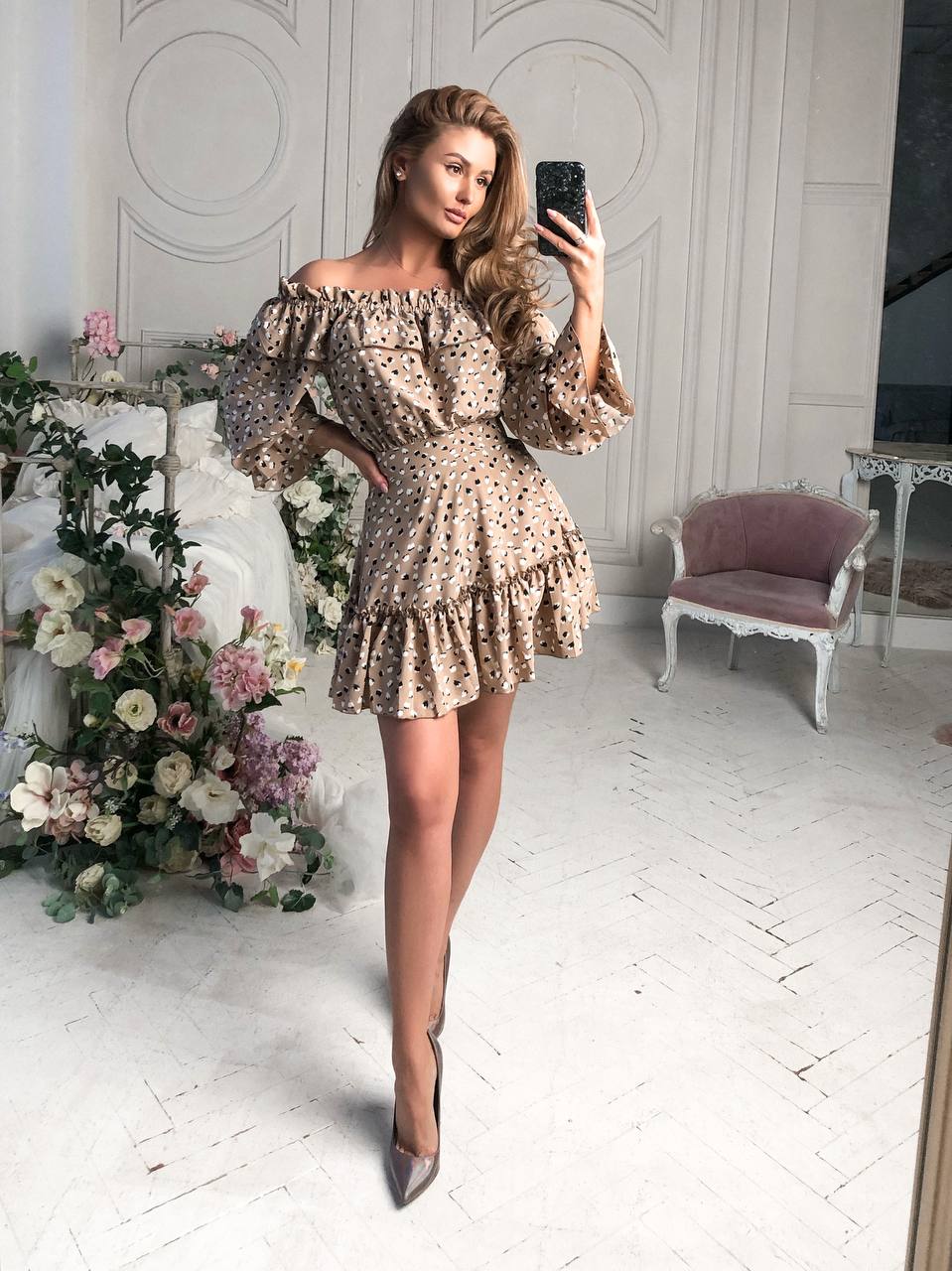 Chic Off-Shoulder Floral Dress in Soft Fabric for Stylish Occasions