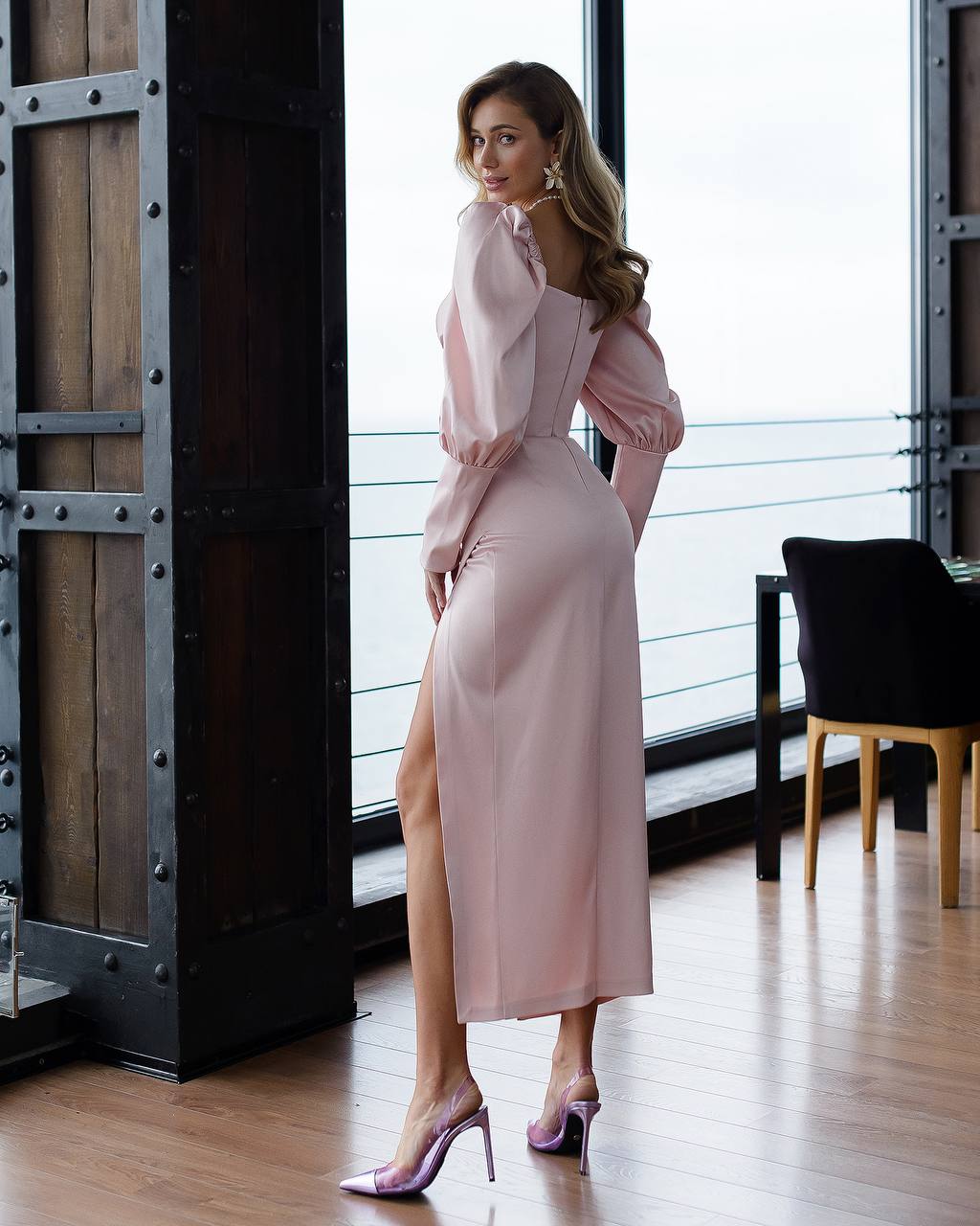 Elegant Pink Satin Midi Dress with Puff Sleeves and Side Slit