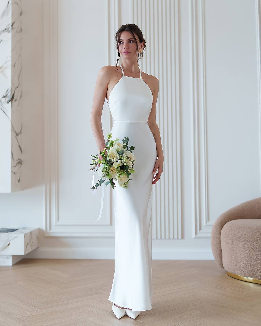 Elegant Women's Maxi Dress in Dense Satin Fabric