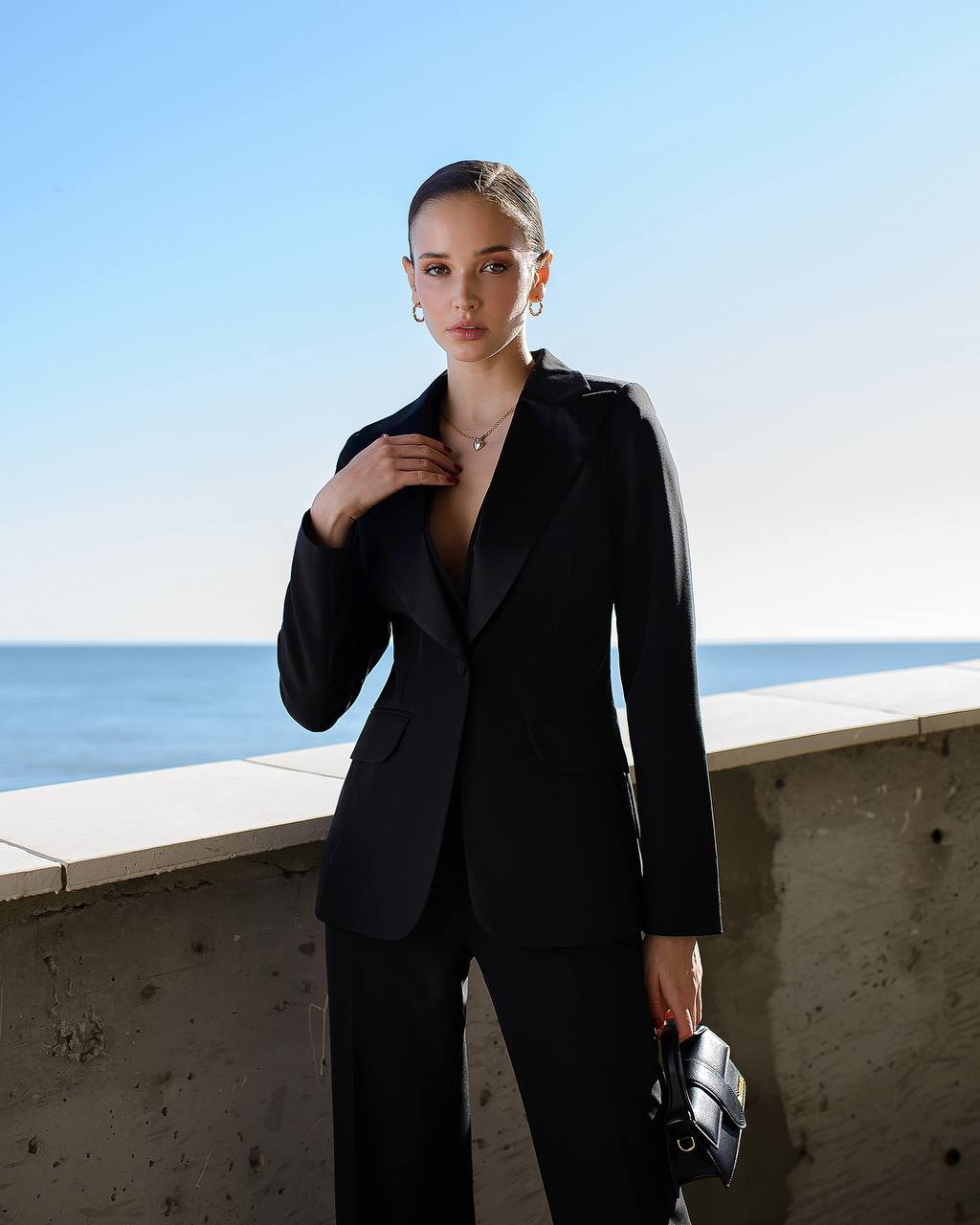 Womens Premium Diagonal Crepe Suit with Satin Collar