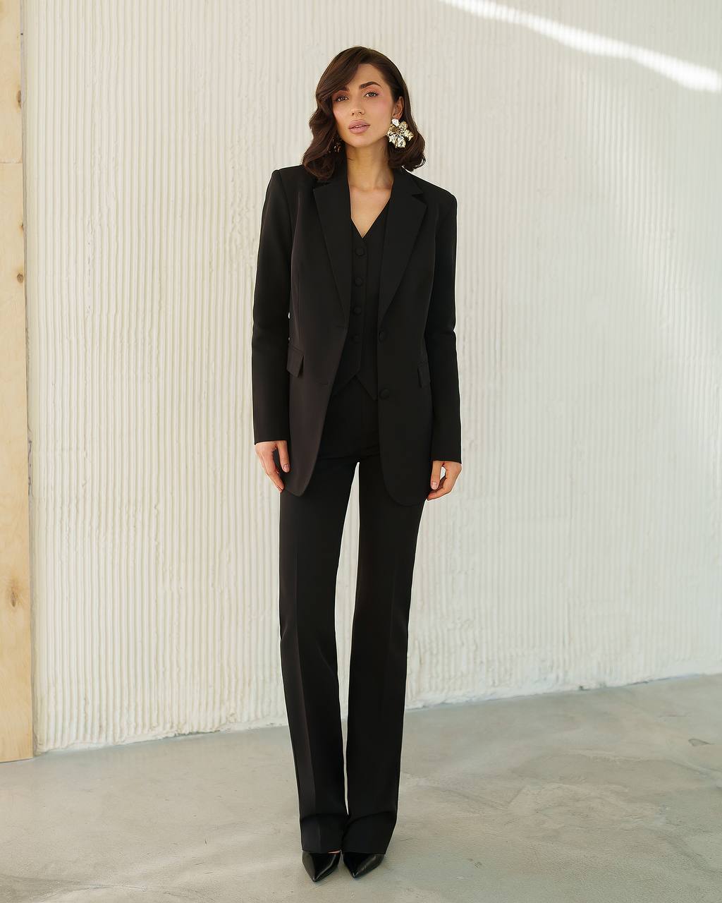 Womens Three-Piece Suit with Vest Diagonal Crepe Fabric