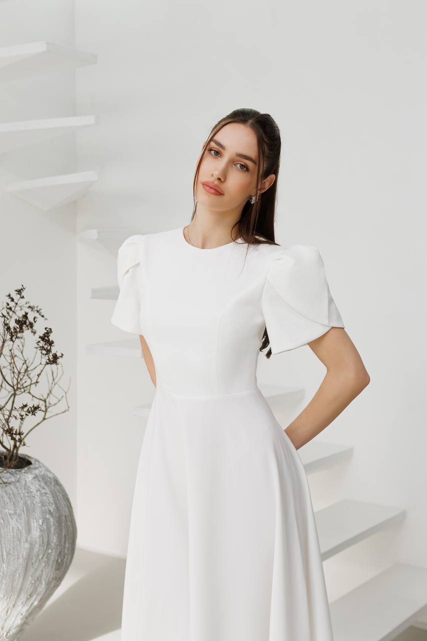 Elegant White Dress with Puff Sleeves for Women