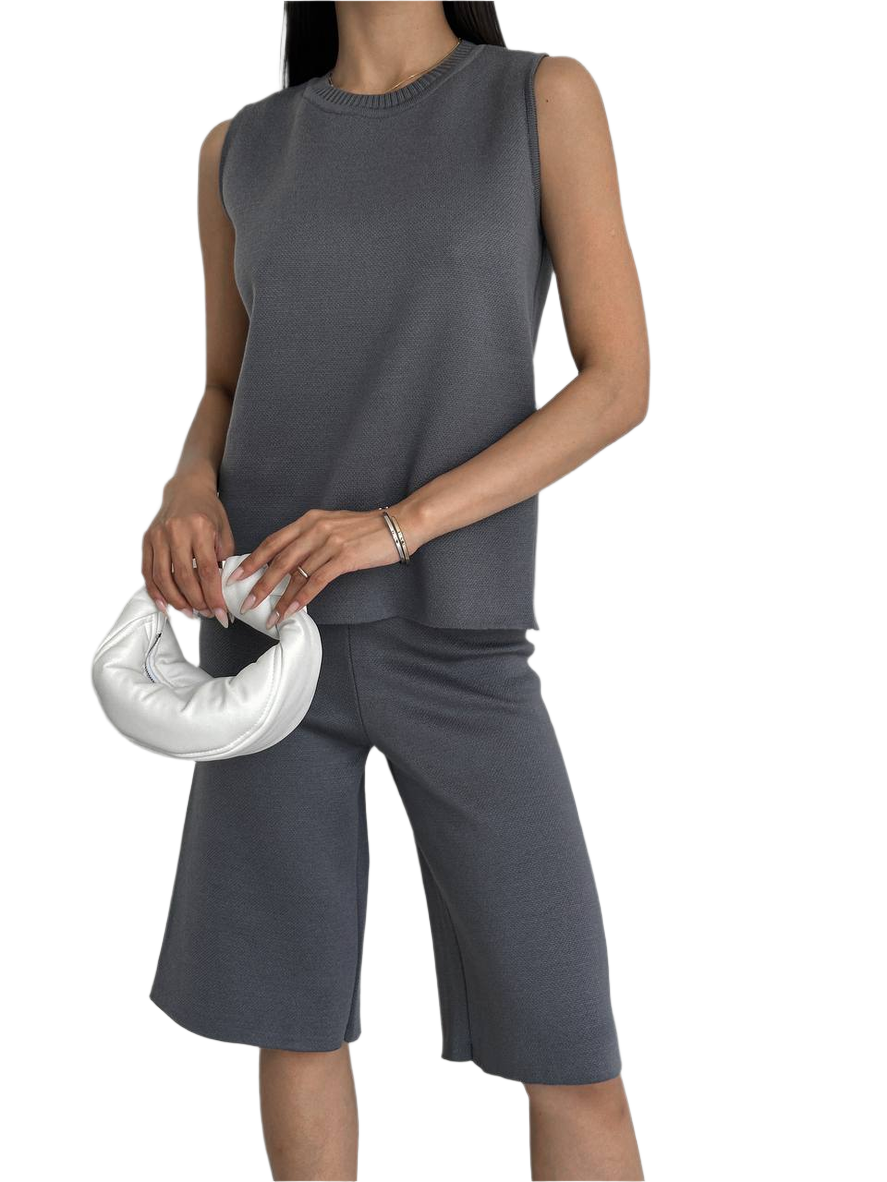 Women Grey Sleeveless Top and Knee-Length Shorts Suit