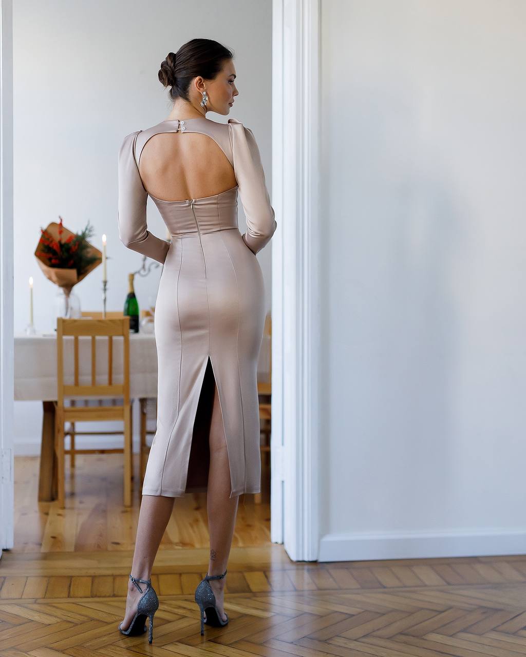 Elegant Long Sleeve Bodycon Dress in Beige