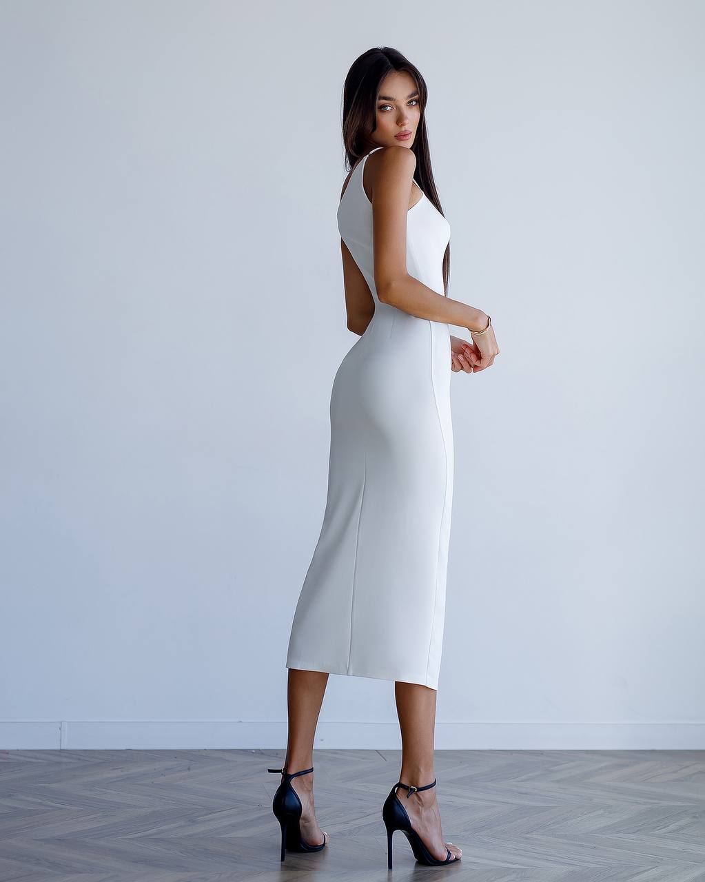 Elegant One-Shoulder White Midi Dress with Side Slit