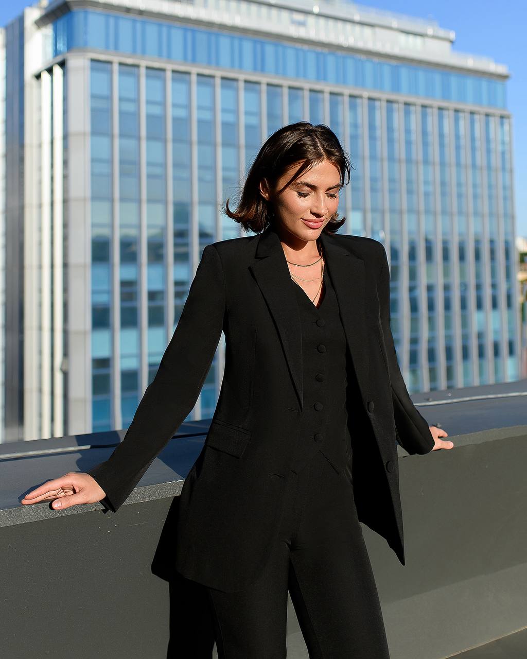 Womens Three-Piece Suit with Vest Diagonal Crepe Fabric