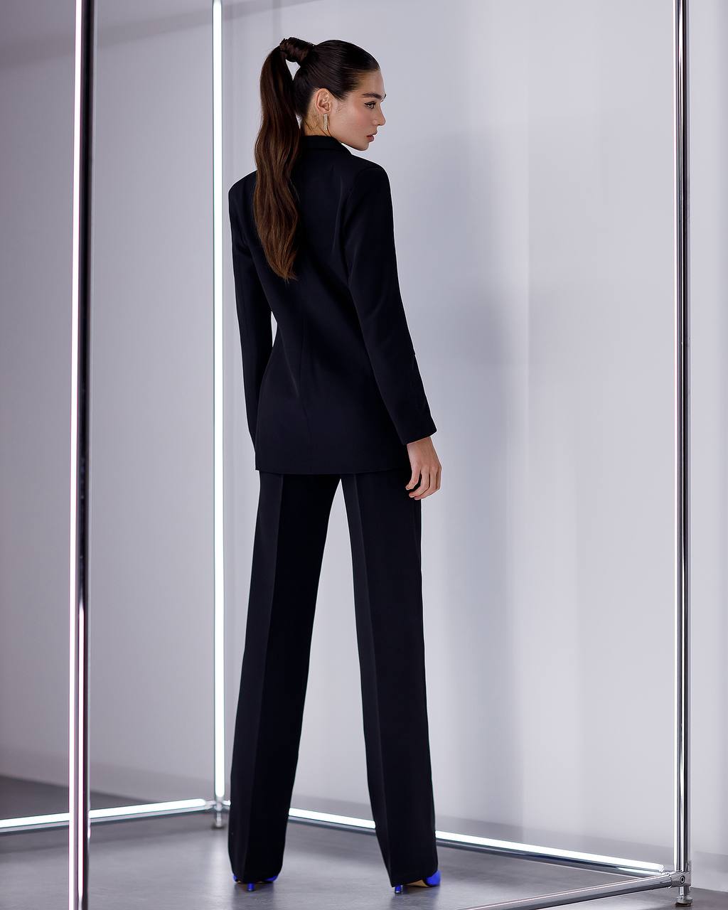 Womens Three-Piece Suit with Vest Diagonal Crepe Fabric