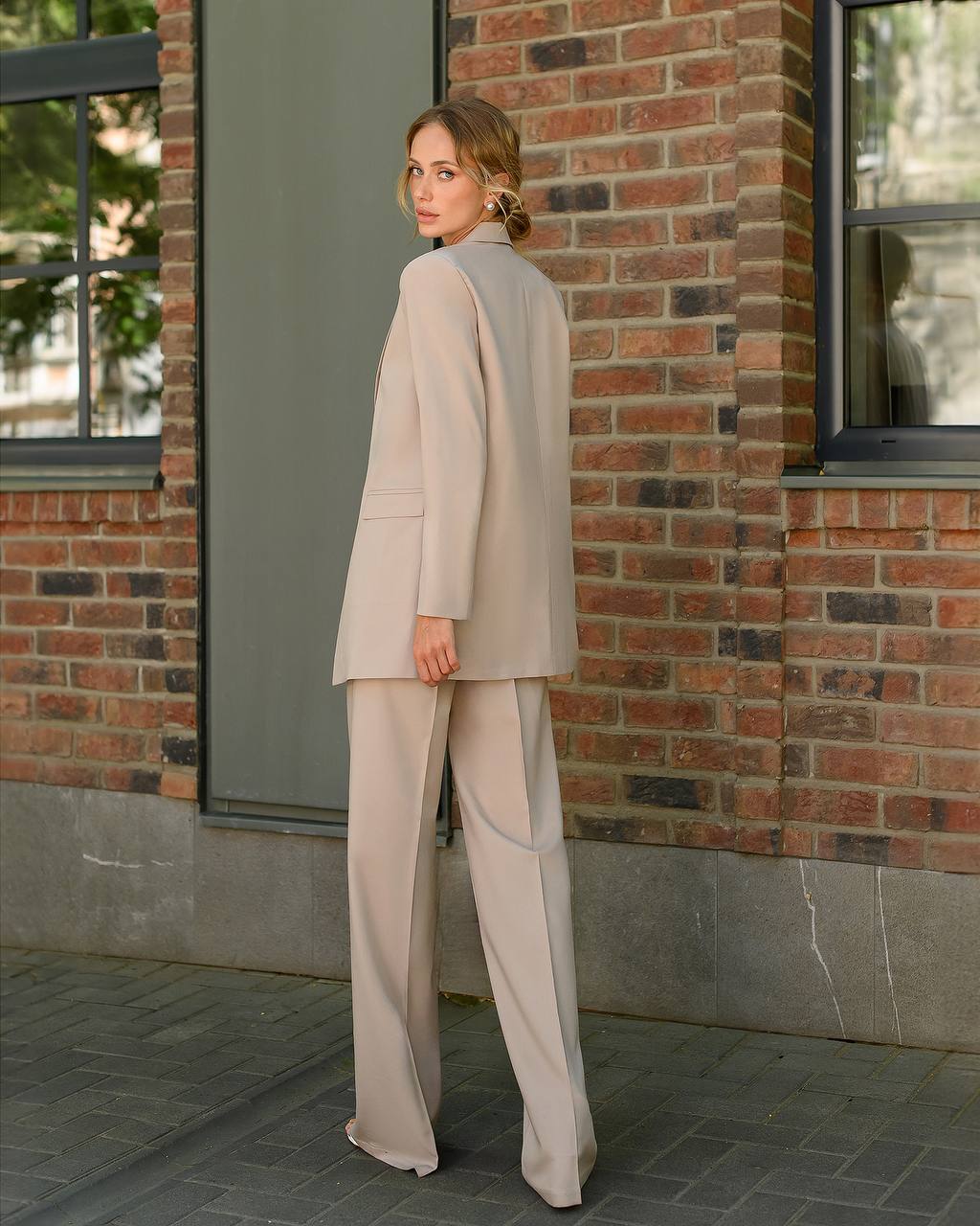 Womens Polished Tiar Lux Fabric Suit Beige Jacket and Pants