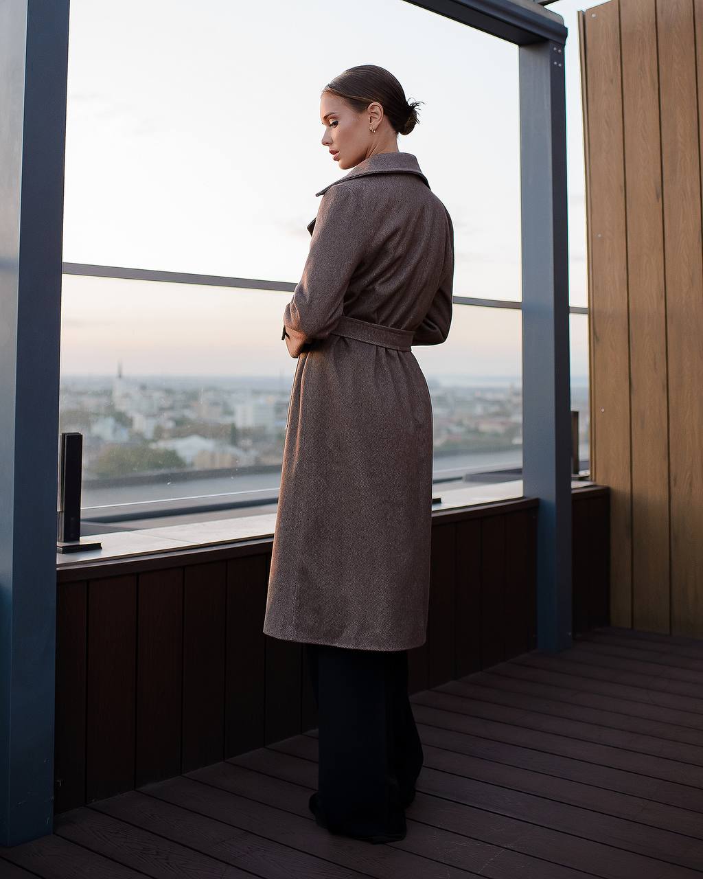 Elegant Wool Coat with Long Length and Belted Waist for Stylish Fall Wardrobe
