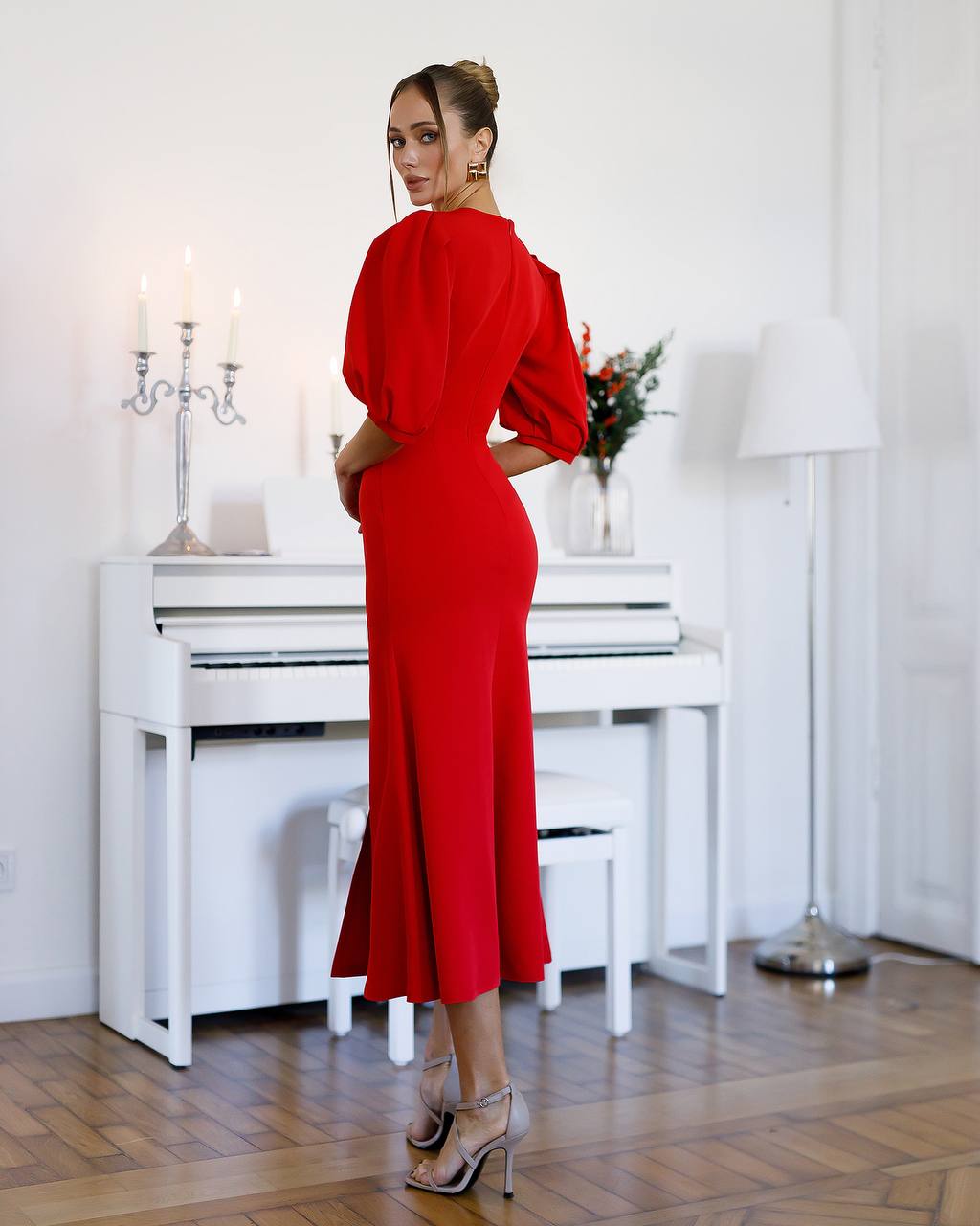 Elegant Women's Midi Dress with Puff Sleeves and Side Slit
