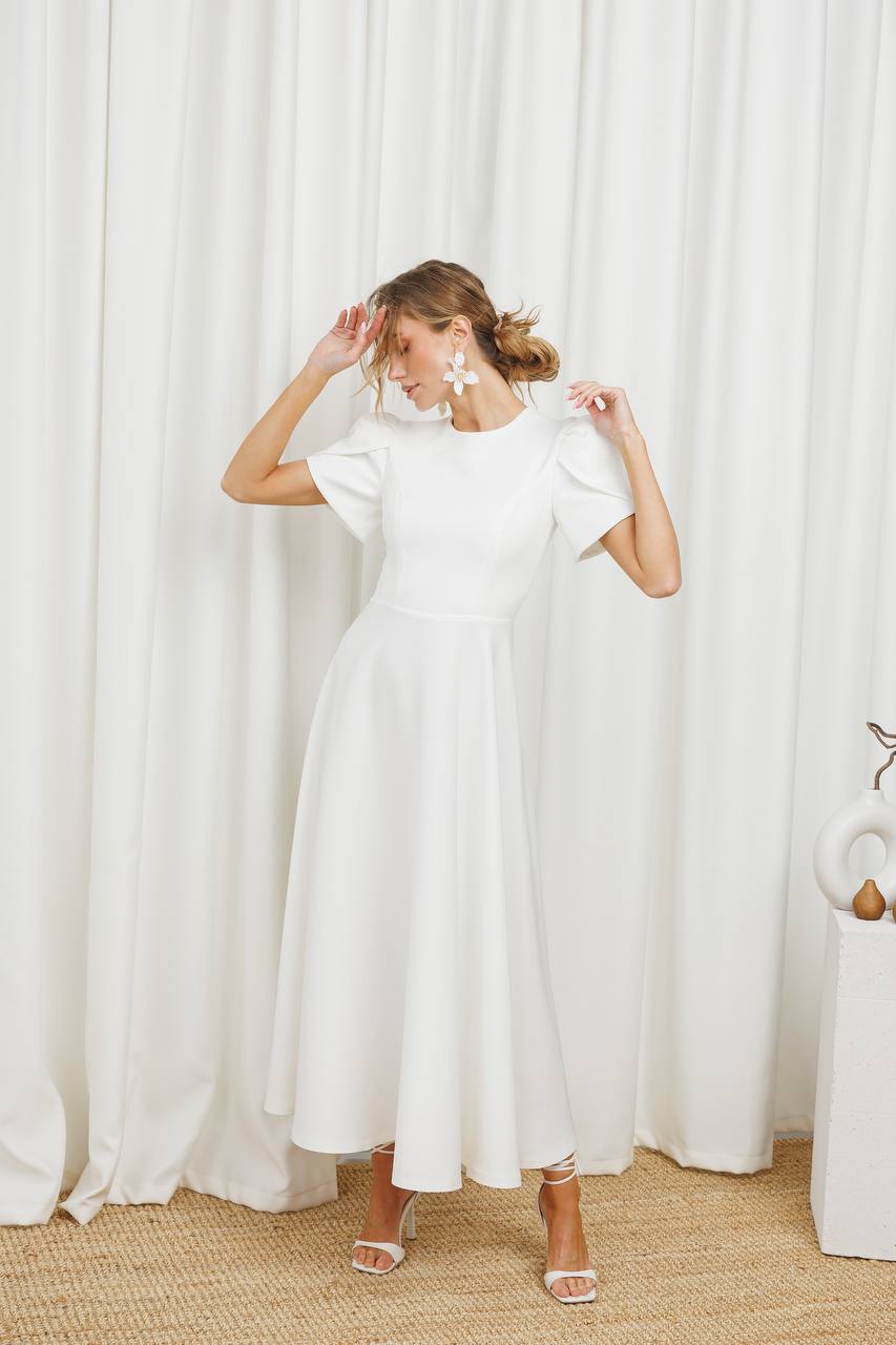 Elegant White Dress with Puff Sleeves for Women
