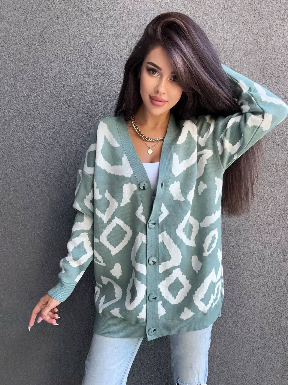Womens Leo Cardigan Oversized Pattern Knit Sweater