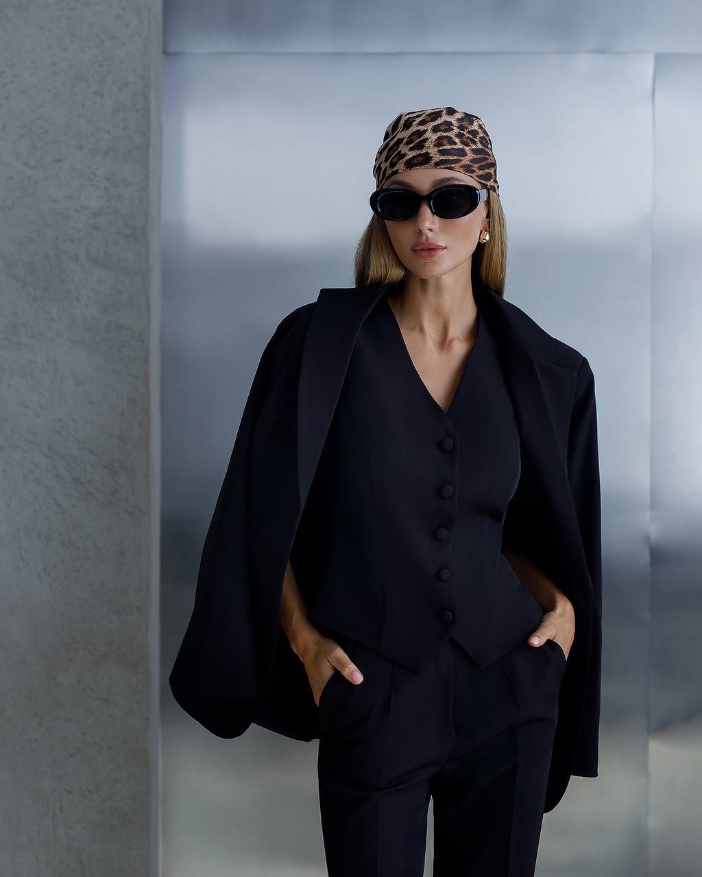Womens Three-Piece Suit with Vest Diagonal Crepe Fabric