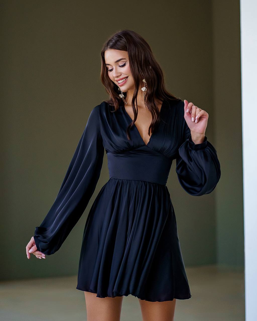 Elegant Black Thick Silk Dress for Women