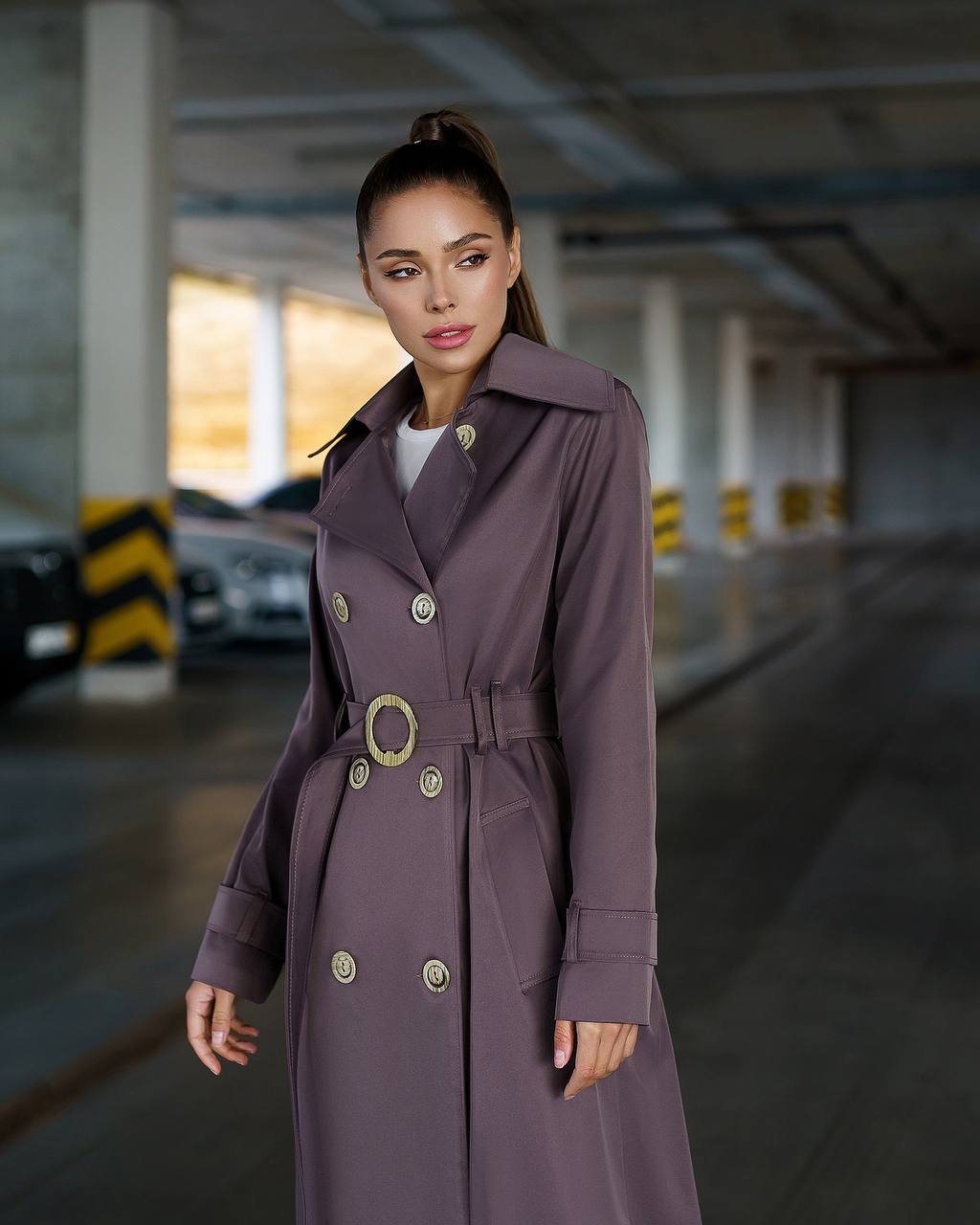 Stylish Cotton Trench Coat with Pockets and Belted Waist for Chic Fall Look