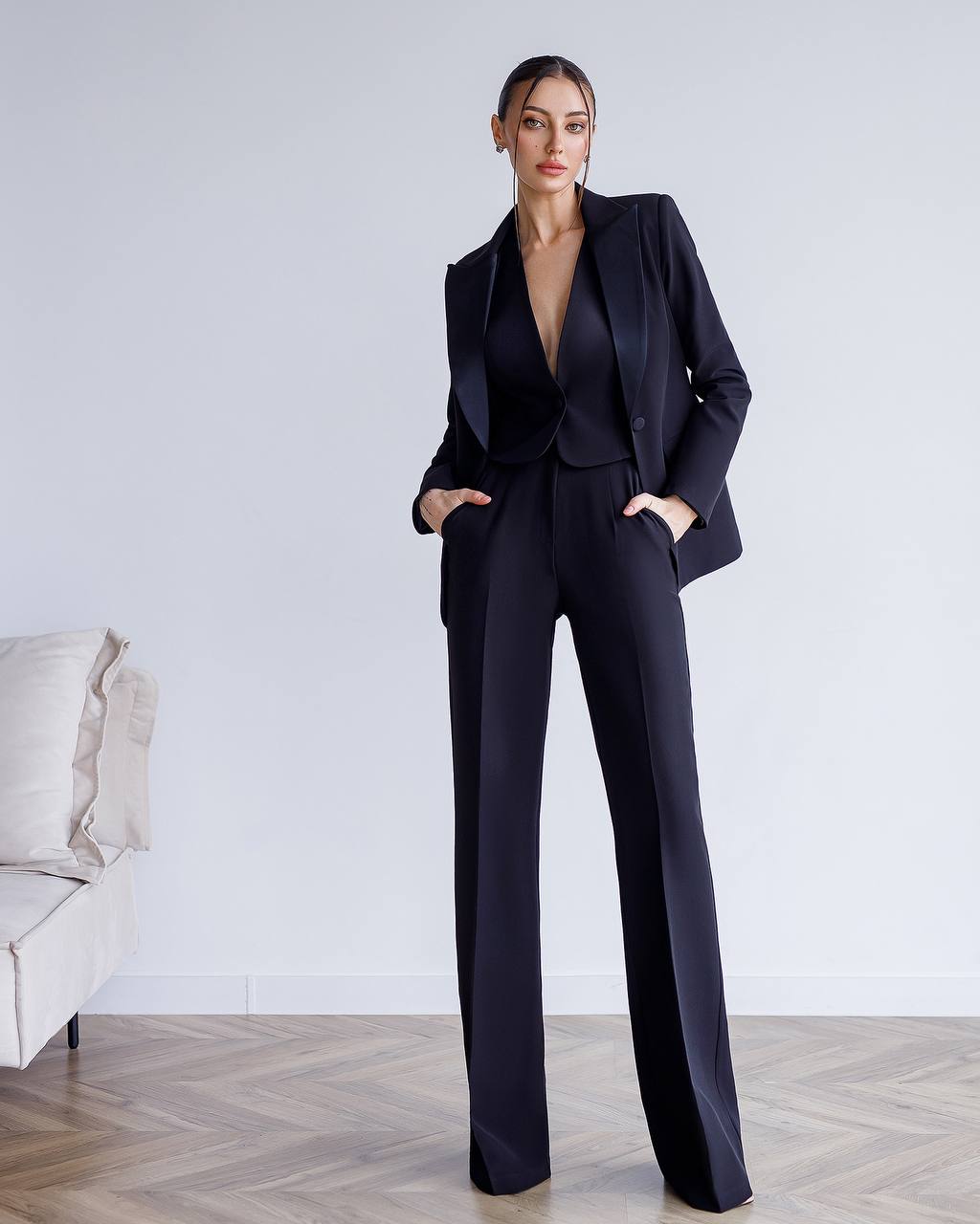 Womens Premium Diagonal Crepe Suit with Satin Collar