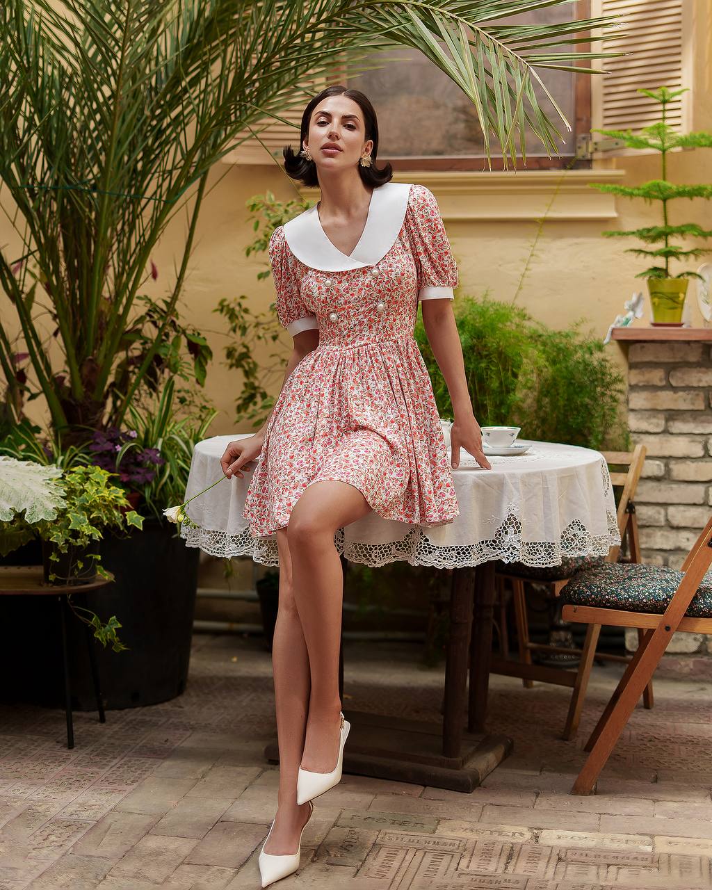 Short Floral Print Dress with Cotton Collar and Puff Sleeves