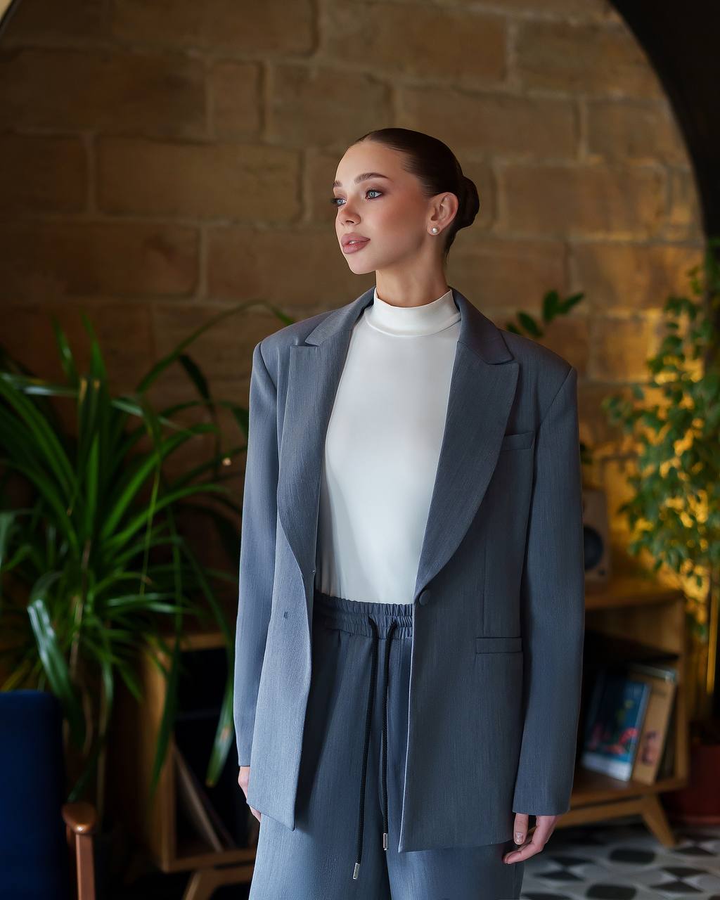 Womens Grey Viscose Blend Suit Blazer and Trousers