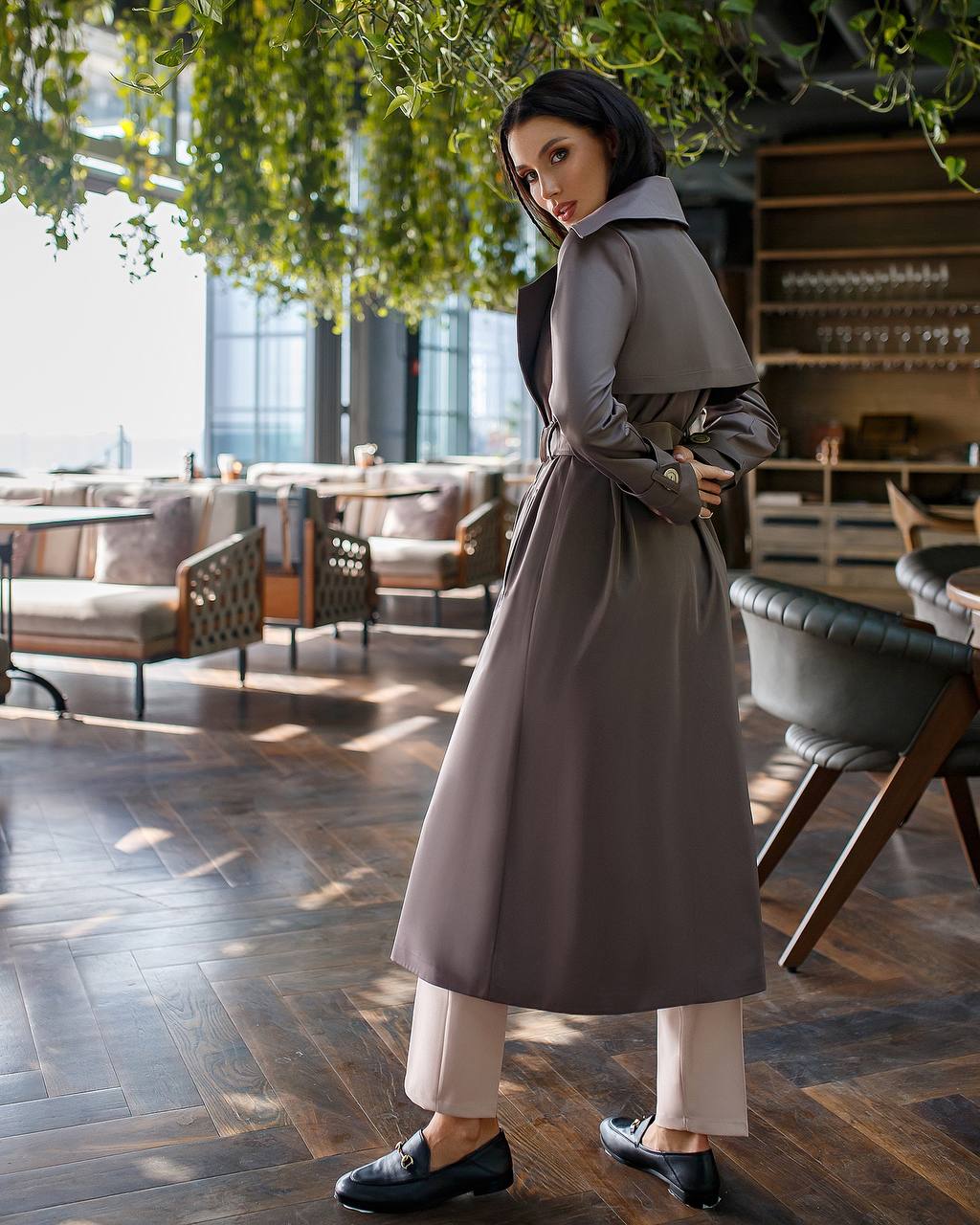 Stylish Cotton Trench Coat with Pockets and Belted Waist for Chic Fall Look
