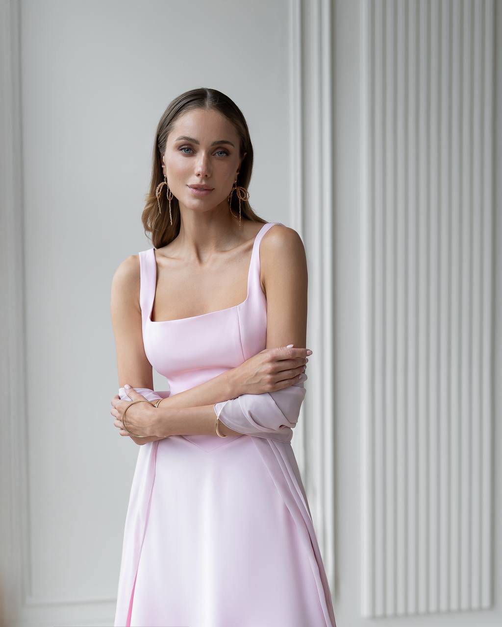Elegant Pink Midi Dress in Premium Crepe Fabric