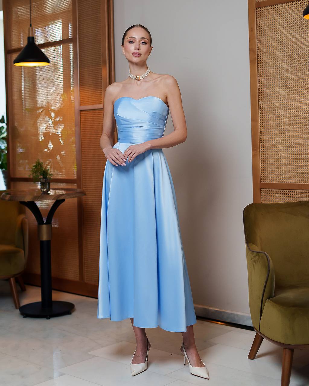 Elegant Women's Strapless Premium Satin Dress Midi Length