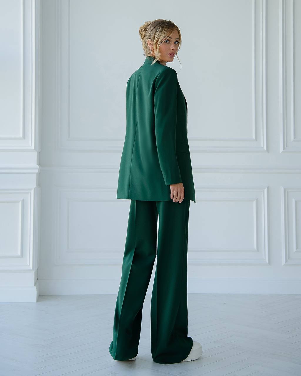 Womens Polished Tiar and Lux Fabric Suit in Green