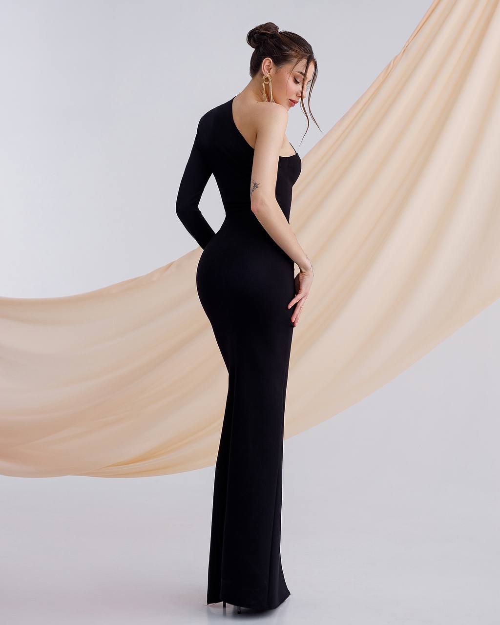 Asymmetric Bandage Knit Dress with Long Sleeve and Slit