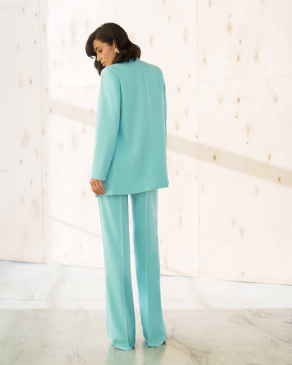 Elegant Polished Tiar and Lux Fabric Women's Suit in Tiffany Blue