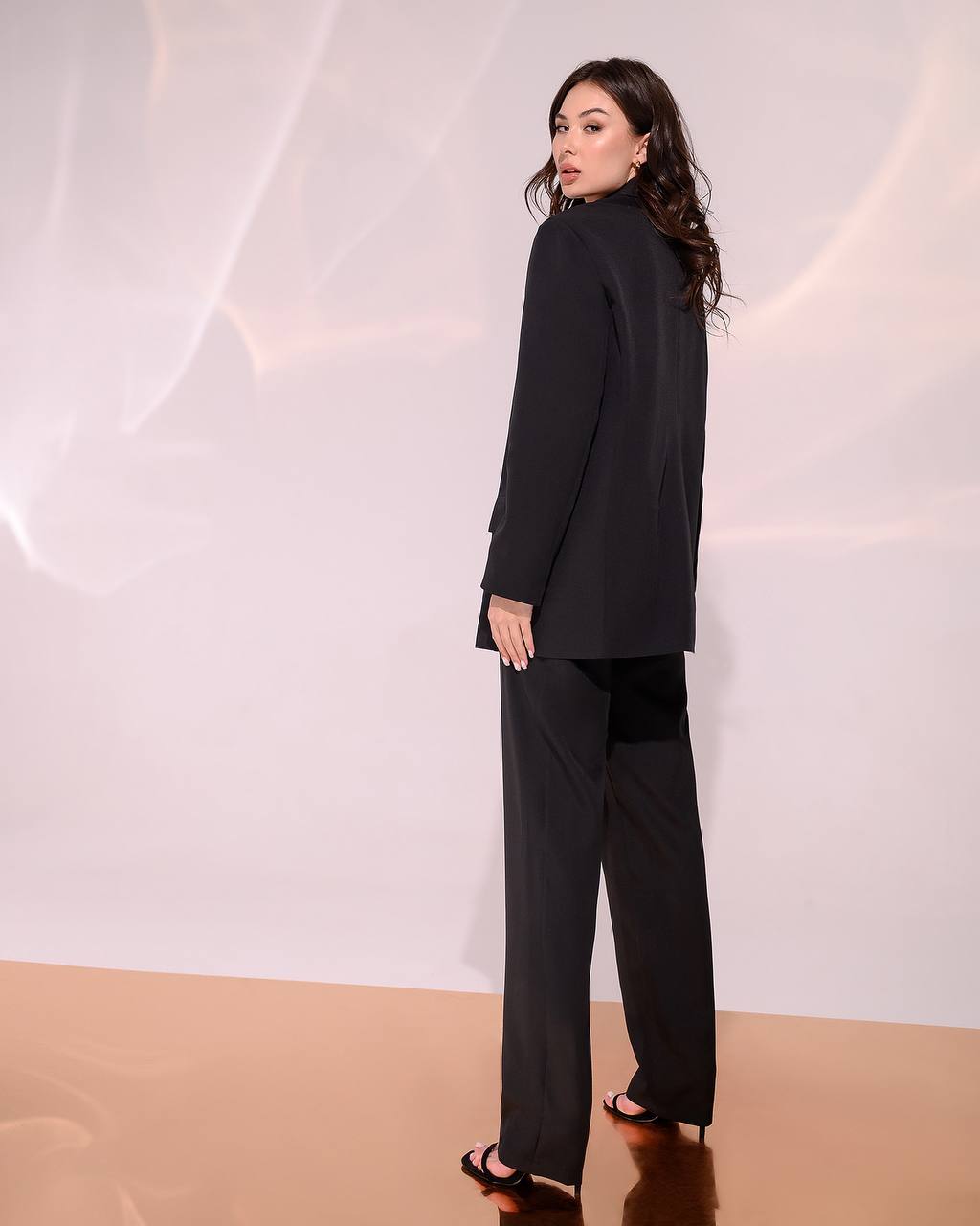 Women Elegant Double-Breasted Suit in Dense Luxury Diagonal Crepe