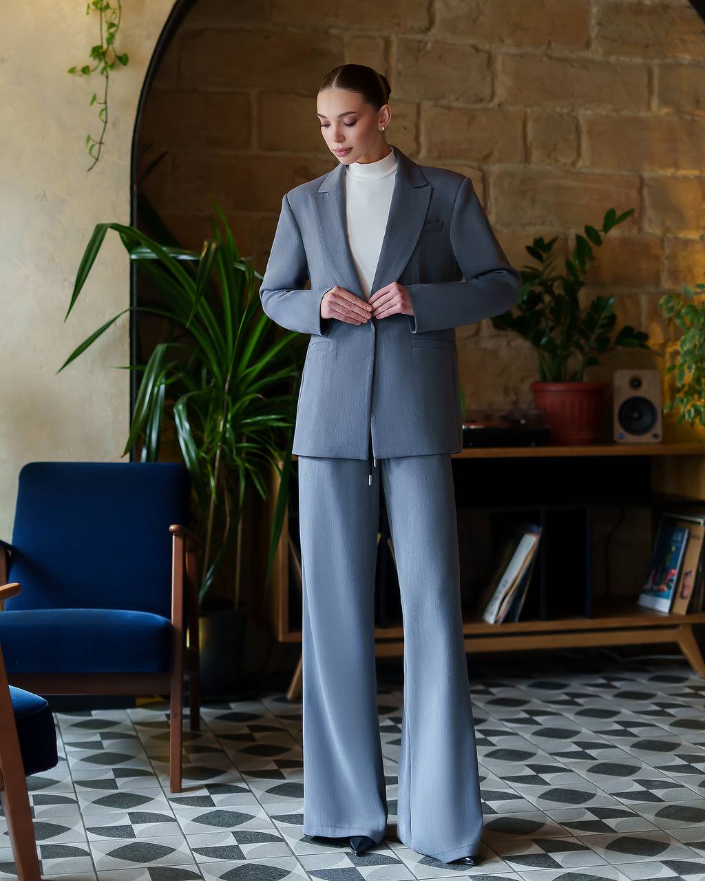 Womens Grey Viscose Blend Suit Blazer and Trousers