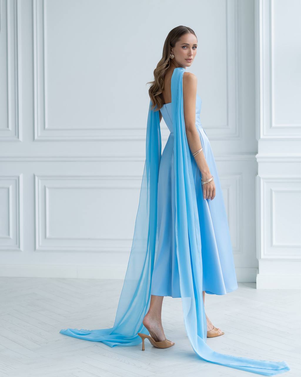 Elegant Women's Strapless Premium Satin Dress Midi Length