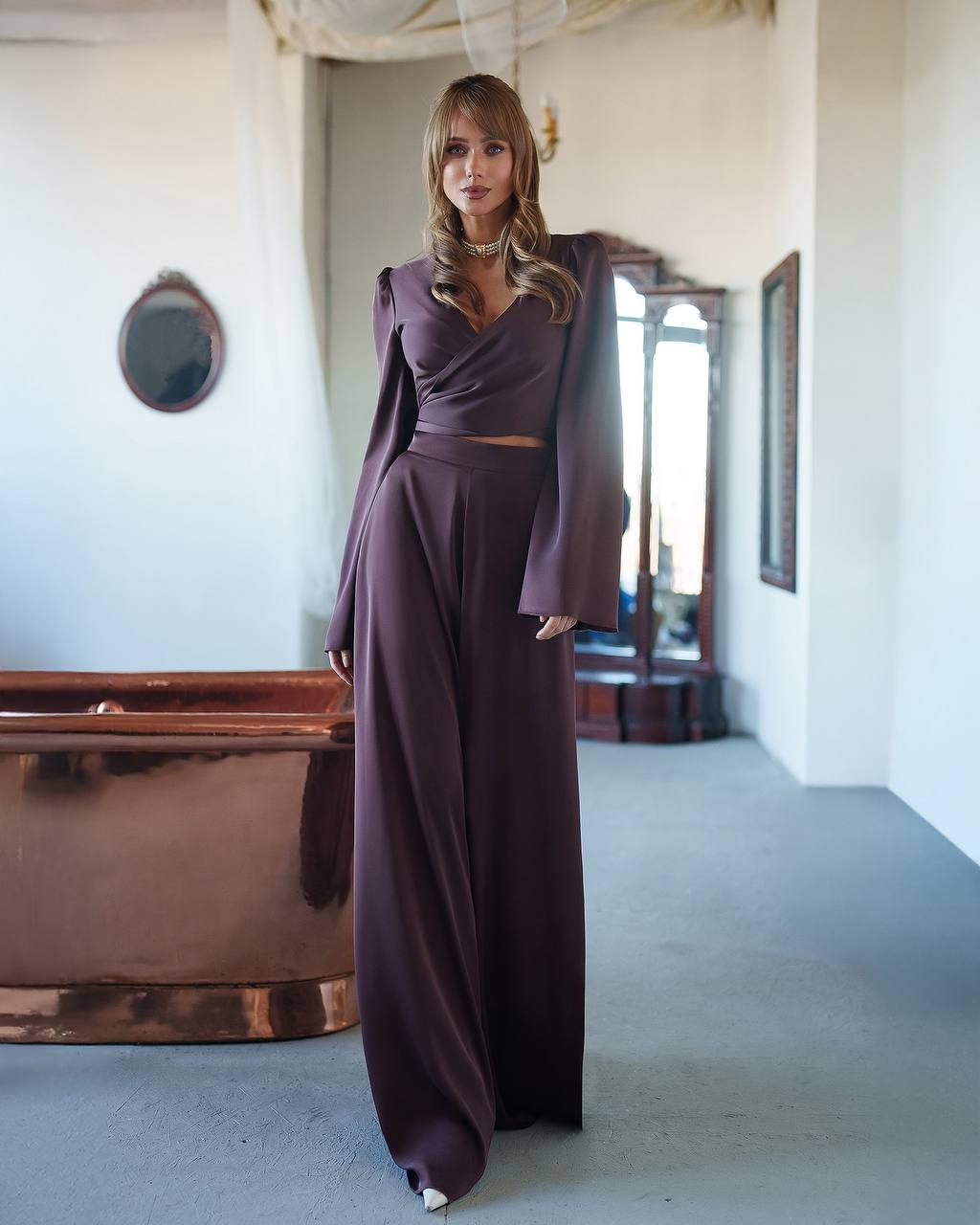 Elegant Women Suit Set in Dense Satin Fabric Paris Top and Wide Pants