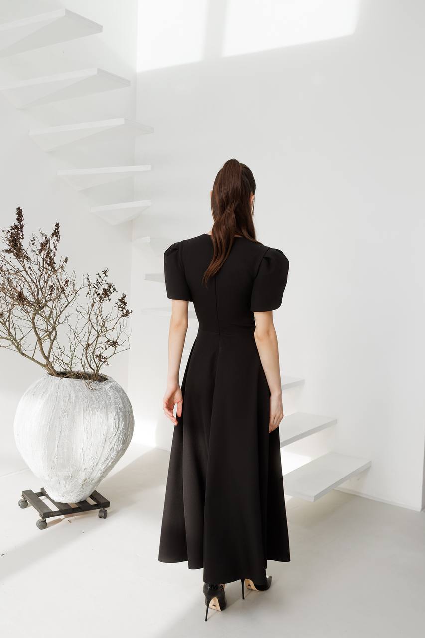 Elegant Women's Black Diagonal Crepe Dress with Puff Sleeves