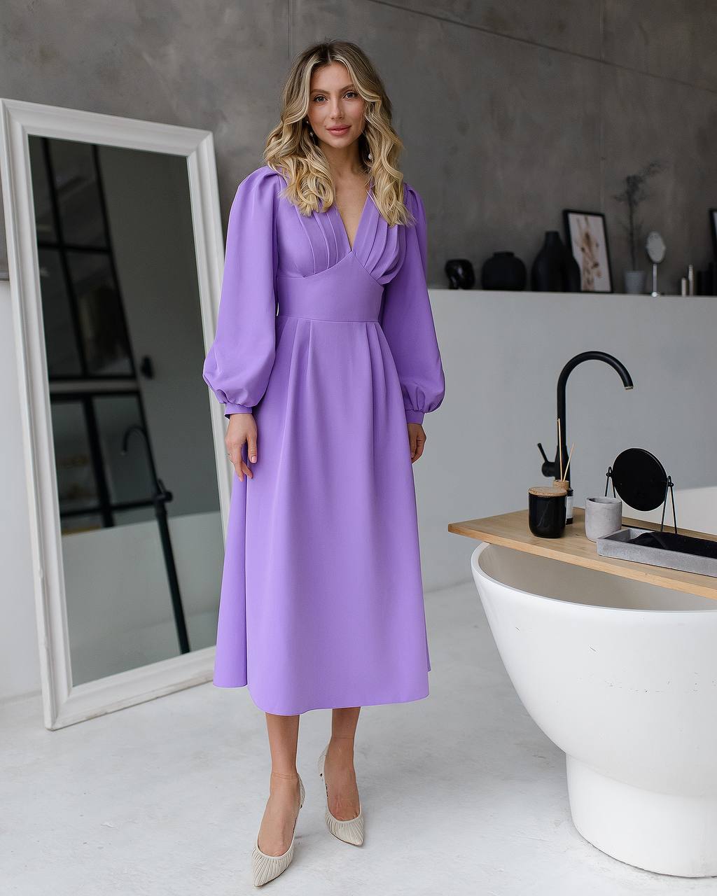 Elegant Purple Midi Dress with Pleated Bodice and Balloon Sleeves