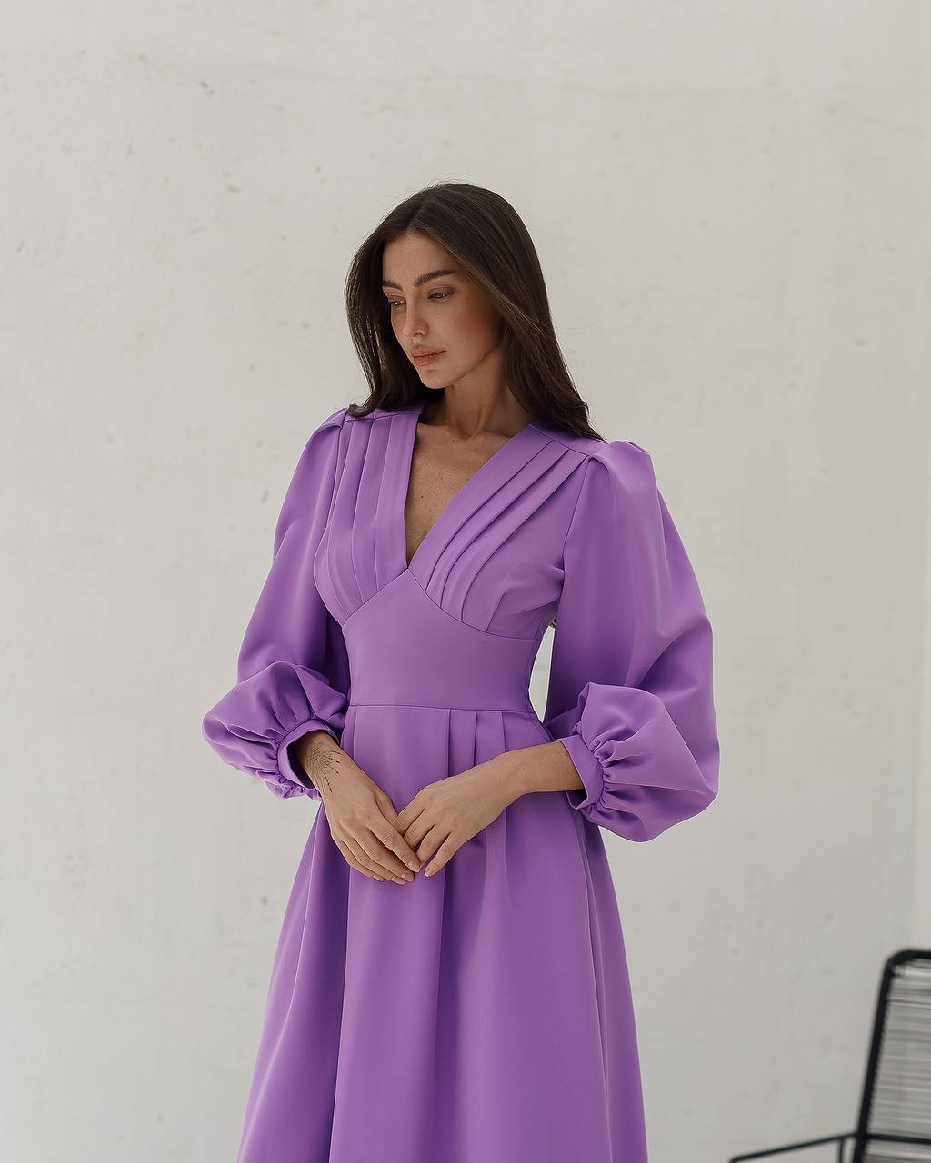 Elegant Purple Midi Dress with Pleated Bodice and Balloon Sleeves