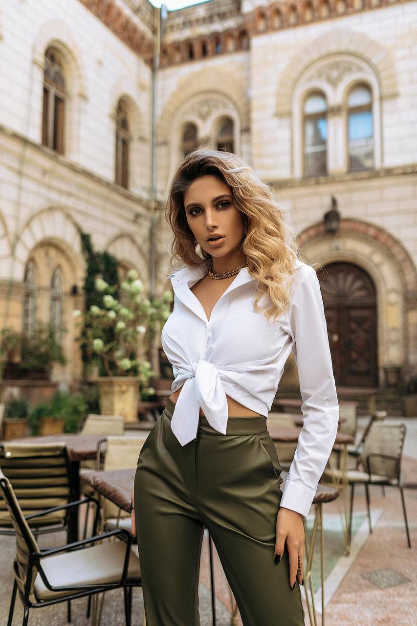 Stylish Women's Shirt in White Long Sleeve